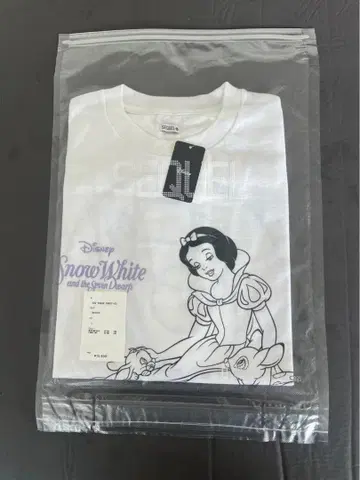 새상품 정가 15400엔 SEQUEL 백설공주 티셔츠 SIZE L
