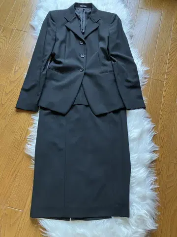 새상품급 COMME CA DU MODE 꼼사데모드 자켓 M 스커트 M
