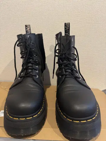 닥터마틴 dr. Martens Jadon 30