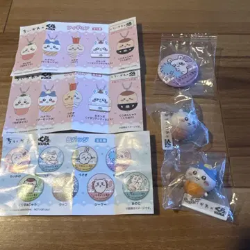 치이카와 쿠라스시 피규어 치이카와 하치와레 모몽가 캔뱃지 세트