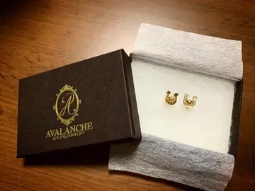 AVALANCHE 골드 귀걸이