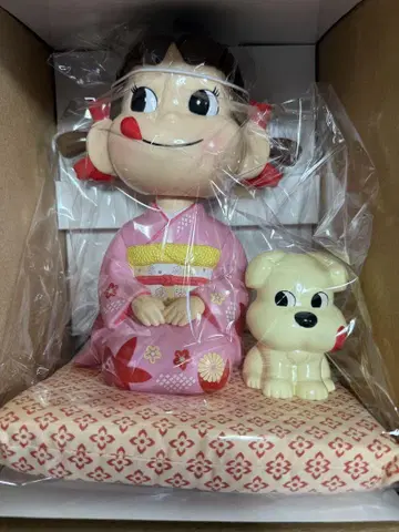 페코짱 앉아서 고개 흔드는 인형 세트