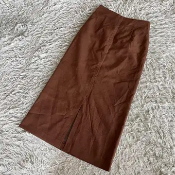 내추럴 뷰티 베이직 프론트 슬릿 롱 타이트 스커트 브라운
