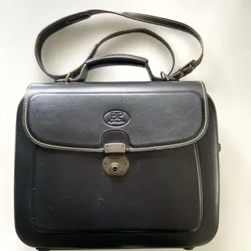 BP 블랙 숄더 핸드백