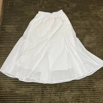 UNIQLO 화이트 플레어 스커트 M