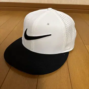 Nike 야구 모자 화이트/블랙
