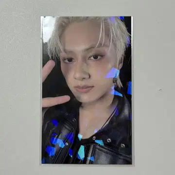 SEVENTEEN 준 유니버셜 라키드로