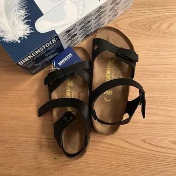 BIRKENSTOCK 블랙 샌들 38