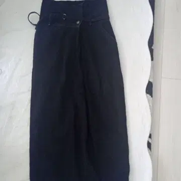 블랙 데님 타이트 스커트 하이 웨스트