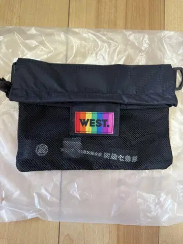 WEST. 블랙 메쉬 사코슈