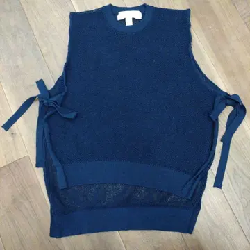 MidiUmi 슬리브리스 니트 미디엄