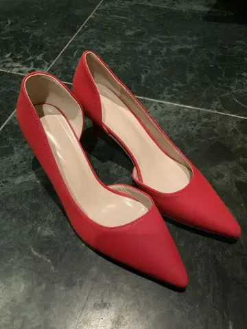 레드 스틸레토 하이힐 25.5cm