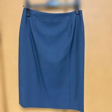 UNITED ARROWS 네이비 타이트 스커트 무릎 기장