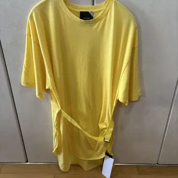 벨트 부착 티셔츠 새상품