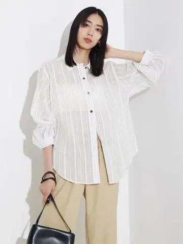 qualite 오간자 스트라이프 셔츠
