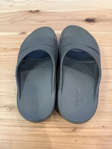 우포스 샌들