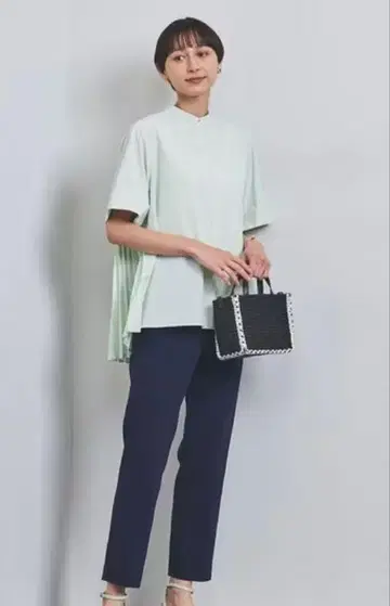 UNITED ARROWS 팬츠 [택 포함 새상품]