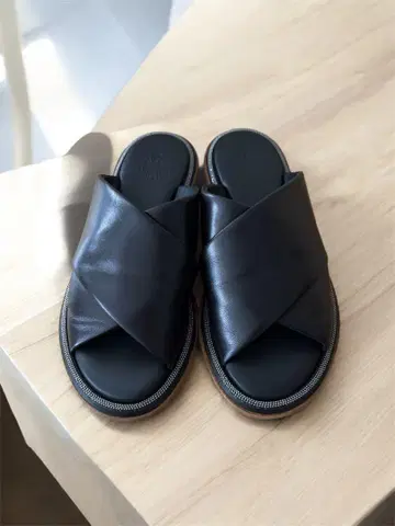 브루넬로쿠치넬리 샌들 36 블랙