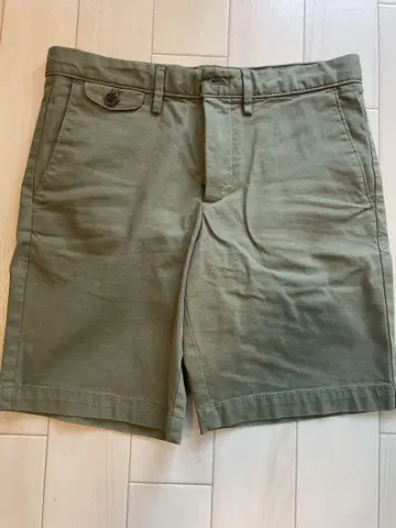 BANANA REPUBLIC LIVED-IN SHORT 29 사이즈