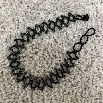 초커 비즈 블랙