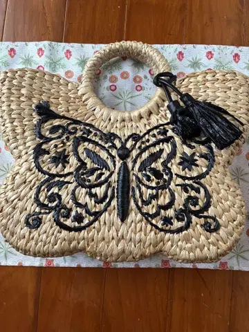 ANNA SUI 안나수이 바스켓 백 잔 새상품급