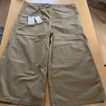 헬로우타운스토어즈 카멜 팬츠