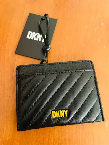 새상품 DKNY 카드 케이스 천연 가죽 소프트 가죽