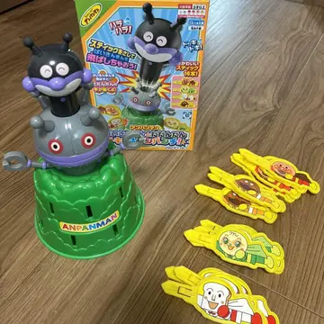 호빵맨 세균맨과 덜덜이 두근두근 호빵 펀치!