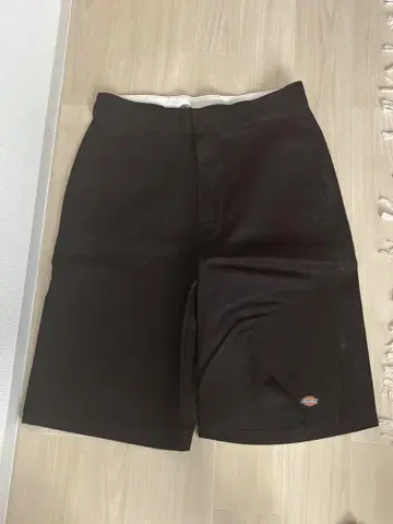 Dickies 블랙 루즈핏 숏팬츠