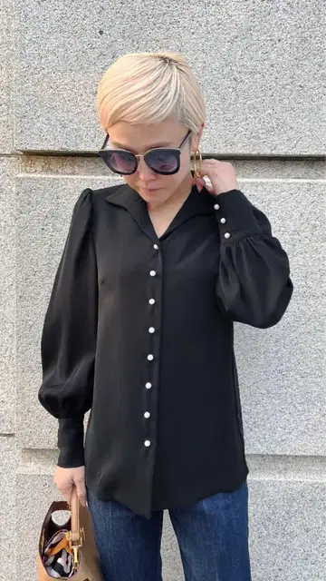 JENNE 오픈 카라 블라우스