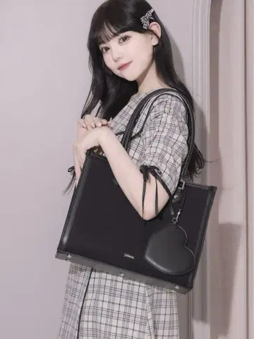 pium 패스 케이스 포함 스퀘어 파이핑 토트