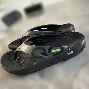 OOFOS 블랙 정품