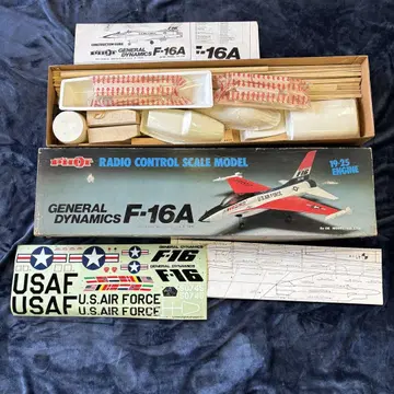 F-16A 라디오 컨트롤 모형