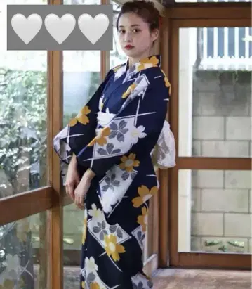 네이비 꽃무늬 유카타와 오비 세트