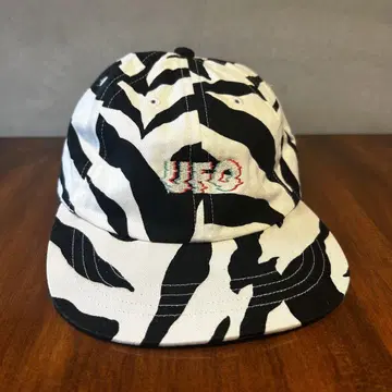 UFO CAP upper field one 캡 제브라 6패널