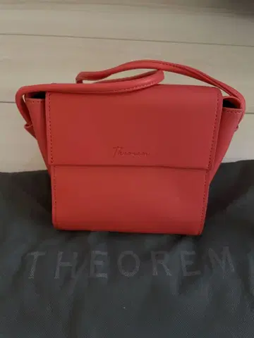 THEOREM 오렌지 숄더백