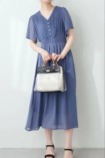 natural couture 플레어 슬리브 고급 원피스