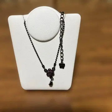 미사용 안나수이 ANNA SUI 플라워 모티브 목걸이 블랙 메탈