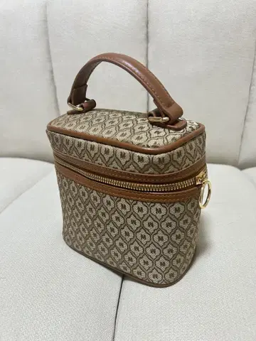 MOUSSY 파우치 핸드백