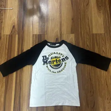 새상품급! 닥터마틴 Dr.Martens 래글런 티셔츠/사이즈 S