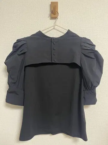 Ameri VINTAGE/3WAY PUFF LAYERED TOP
