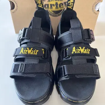 Dr.Martens 닥터마틴 샌들 PEARSON UK4
