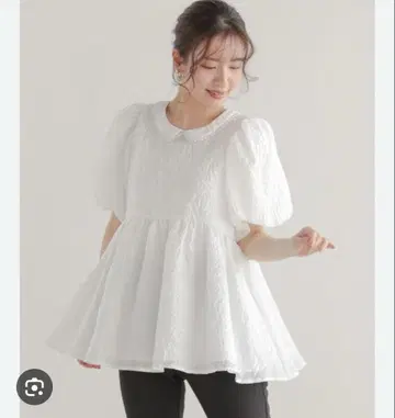 Fit more 둥근 카라 펄 자카드 페플럼 상의