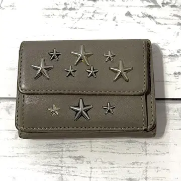 JIMMY CHOO 별 모양 스터드 3단 폴더형 지갑