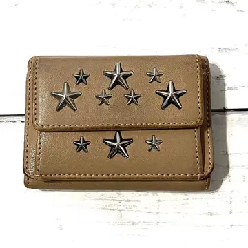JIMMY CHOO 별 모양 스터드 3단 폴더형 지갑