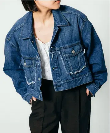 [새상품급] 보 숏 기장 리메이크 데님 자켓 저널 스탠다드