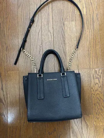 MICHAEL KORS 블랙 숄더백