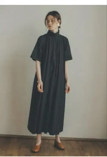 클라네 블랙 반팔 셔츠 원피스 하이넥