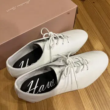 화이트 스니커즈 신발