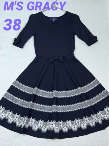 새상품급 엠즈 그레이시 리본 레이스 무늬 니트 원피스 네이비 38